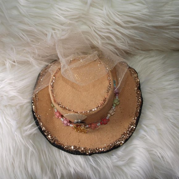 Grandma&Me Large Tan with Butterfly Hat HANDMADE - Picture 6 of 13